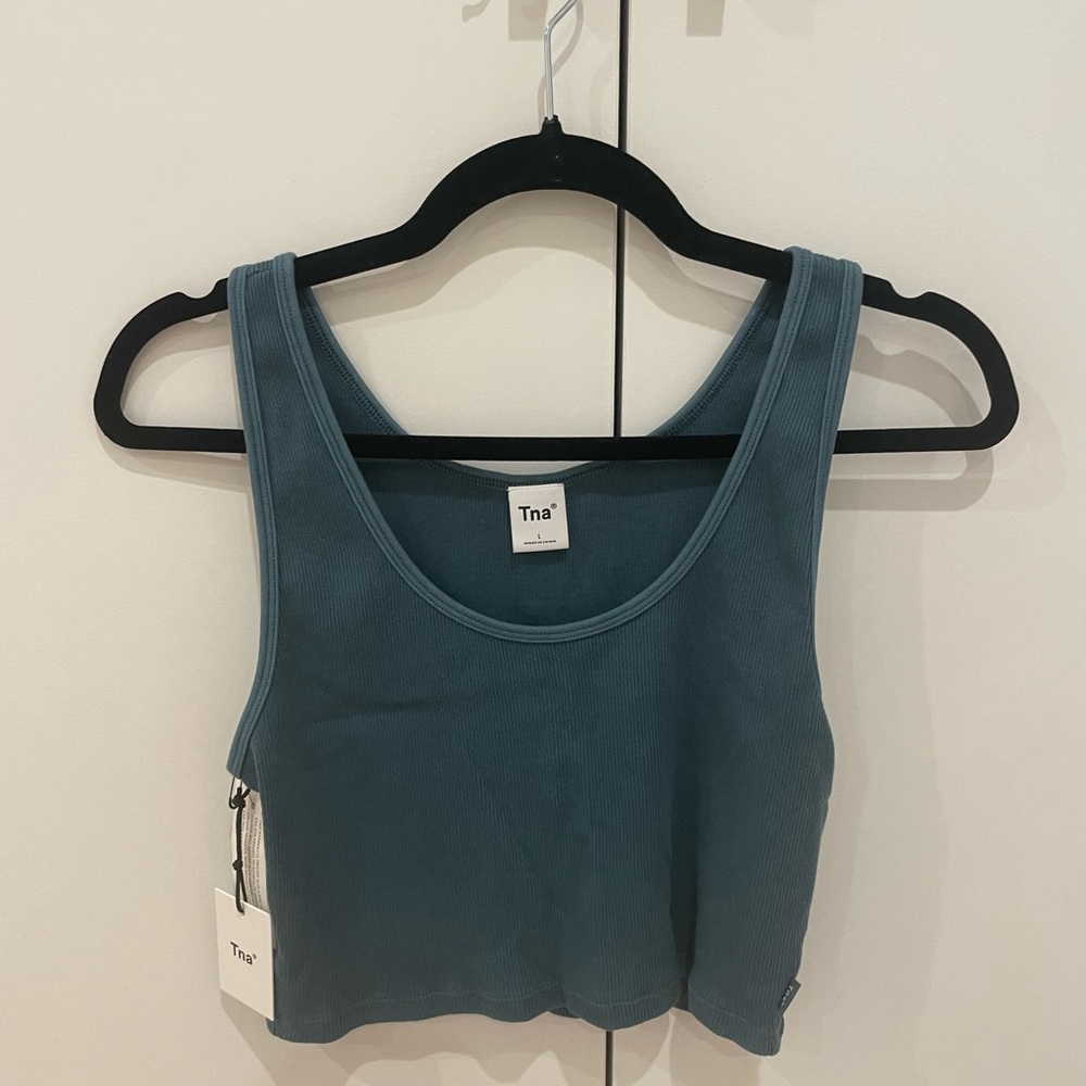 TNA Aritzia ribbed cropped tank gd outer space